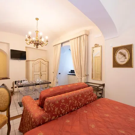 Residenza Del Duca & 게스트하우스 4*